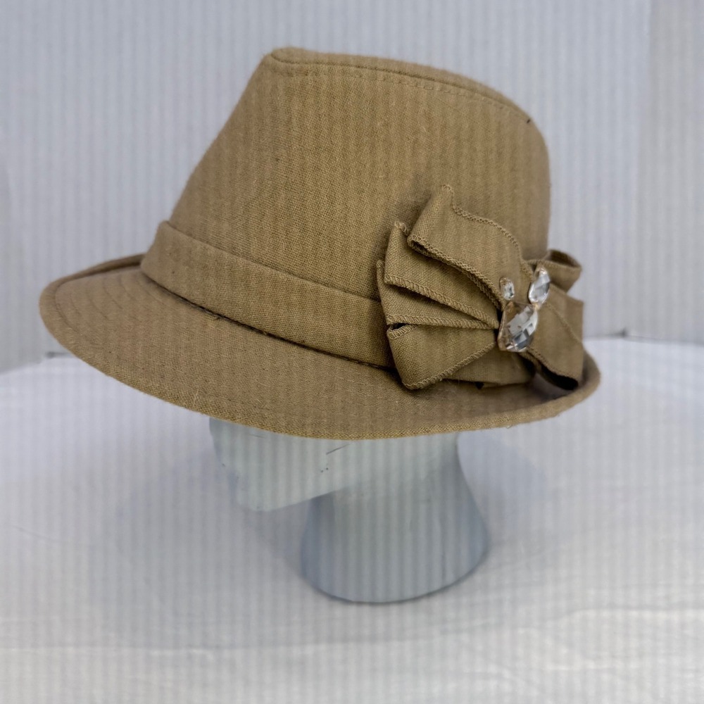 Collection Eighteen Tan Fedora Hat Rhinestone Bow Wool Blend Khaki Cloche Style